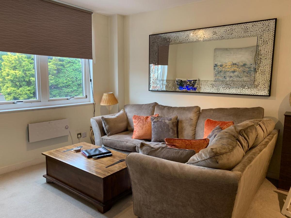 4 The Courtyard Central Windsor 2Br エクステリア 写真